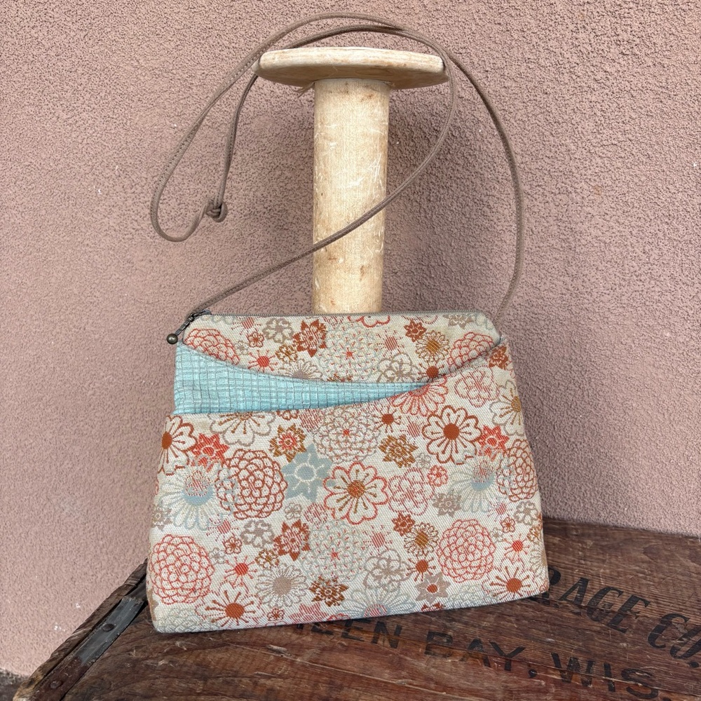 Maruca Handmade Crossbody Floral Purse